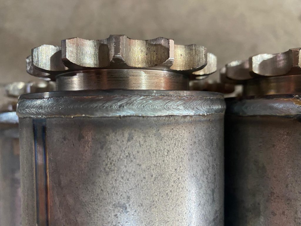 Welded cylindrical pipe joint example